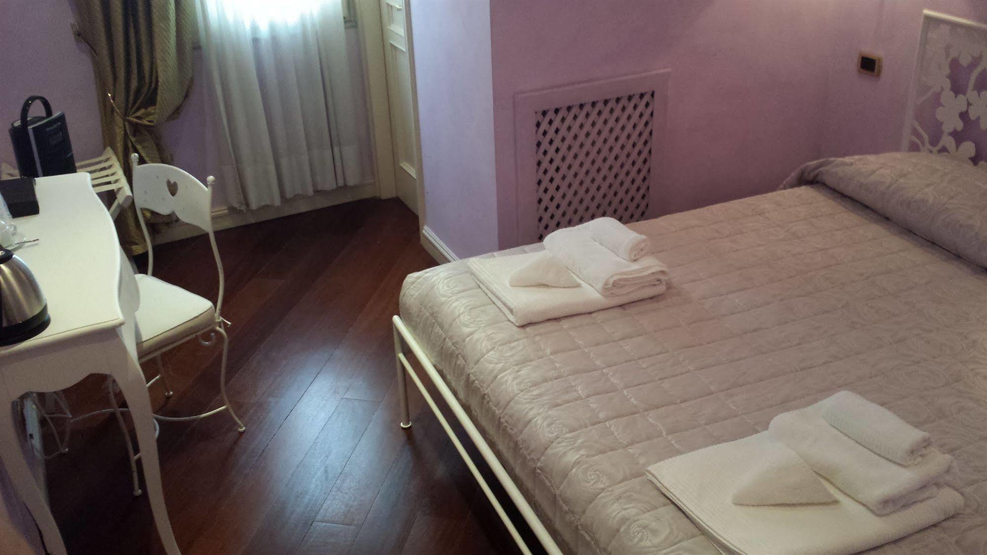 Made In Rome Luxury Affittacamere Luaran gambar